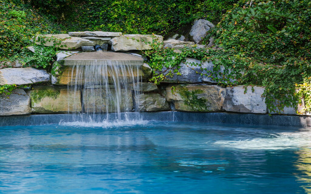 Villa Maestosa: Activities, Amenities, Building Exterior, Facilities, Garden, Hot Tub, Main Entrance, Planimetry, Pool, Spring, Summer