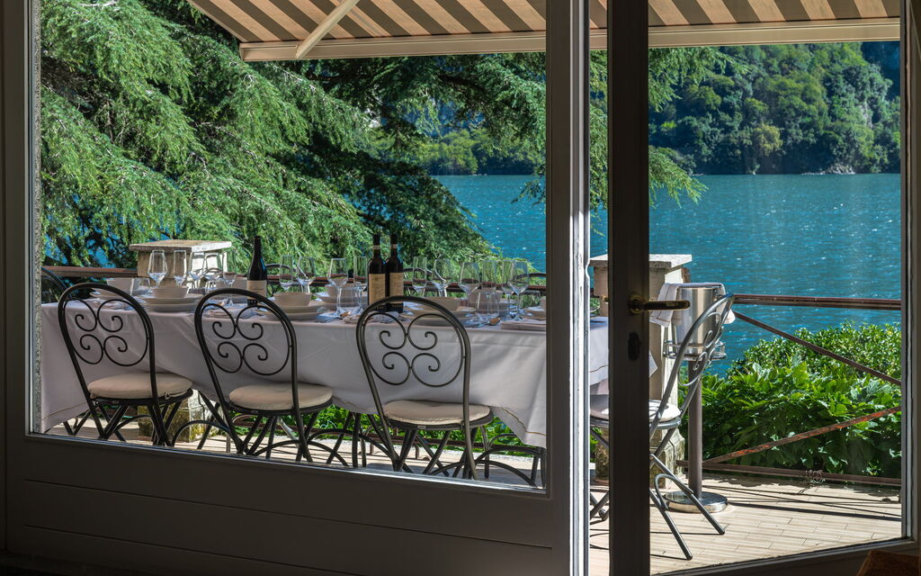 Villa Maestosa: Activities, Amenities, Building Exterior, Facilities, Garden, Hot Tub, Main Entrance, Planimetry, Pool, Spring, Summer