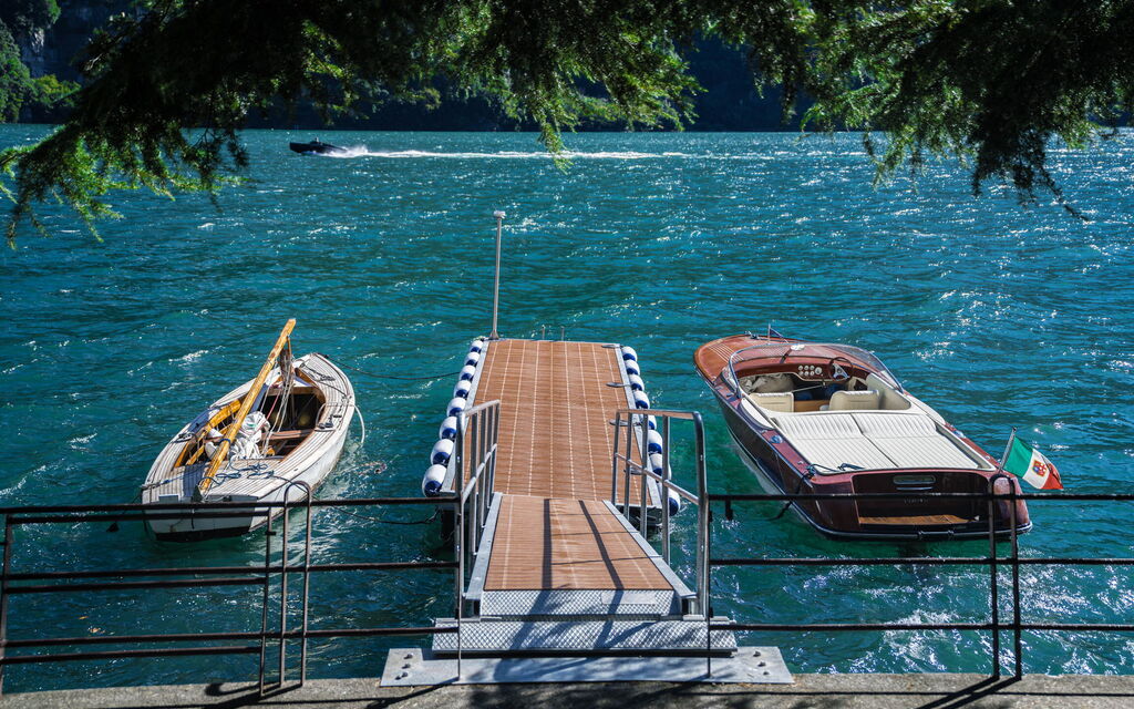 Villa Maestosa: Activities, Amenities, Building Exterior, Facilities, Garden, Hot Tub, Main Entrance, Planimetry, Pool, Spring, Summer