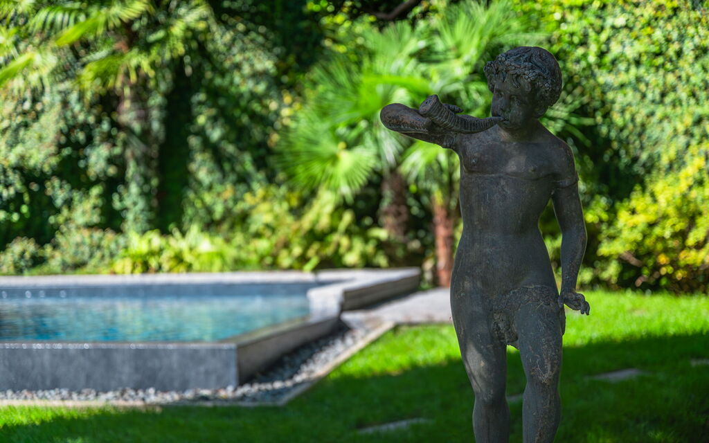 Villa Maestosa: Activities, Amenities, Building Exterior, Facilities, Garden, Hot Tub, Main Entrance, Planimetry, Pool, Spring, Summer