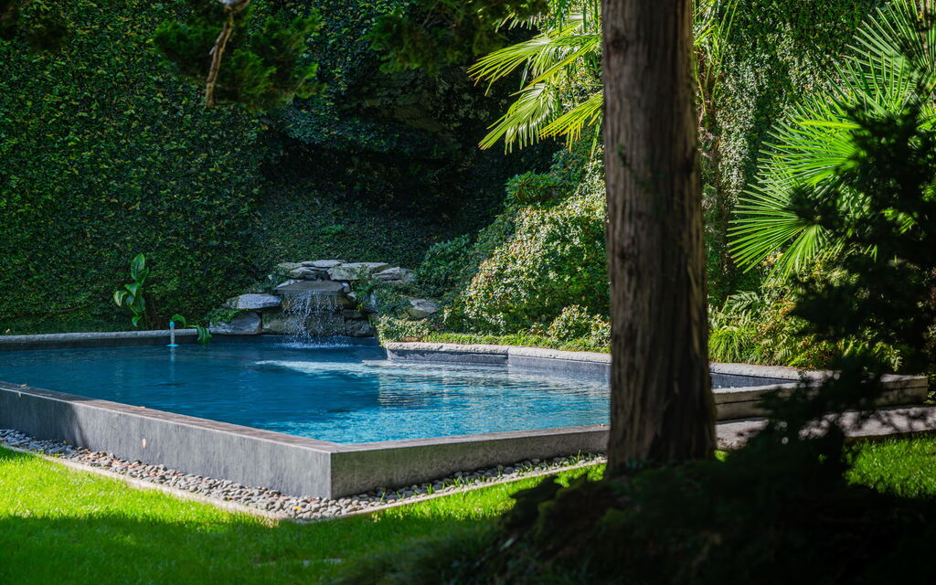 Villa Maestosa: Activities, Amenities, Building Exterior, Facilities, Garden, Hot Tub, Main Entrance, Planimetry, Pool, Spring, Summer
