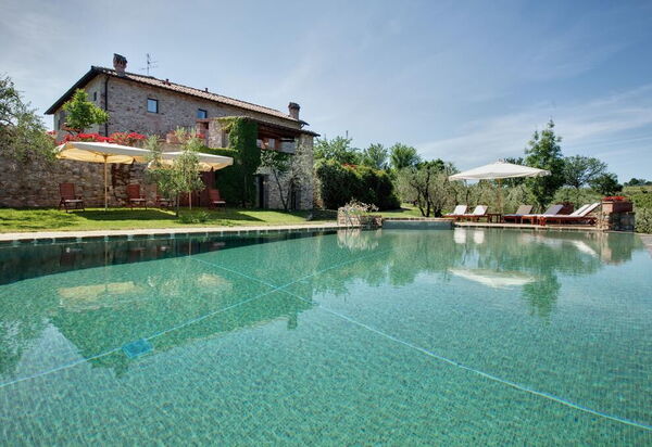 Villa Baronessa: Balcony / Terrace / Patio, Building Exterior, Garden, Pool, Spring, Summer