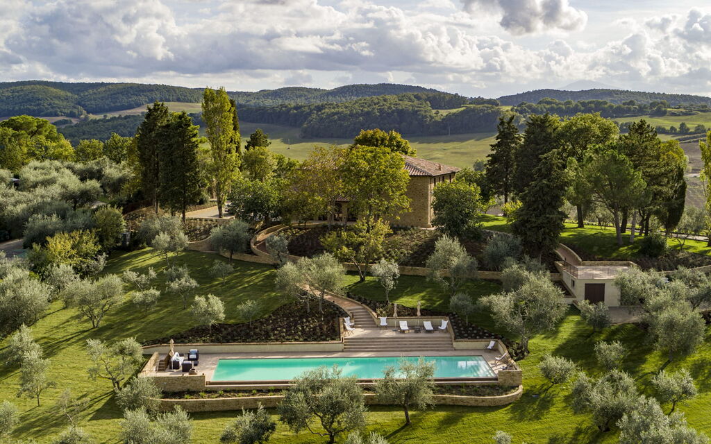 Villa Benedetta: Attività, Benessere, Caratteristiche, Entrata Principale, Estate, Esterni, Giardino, Piscina, Primavera