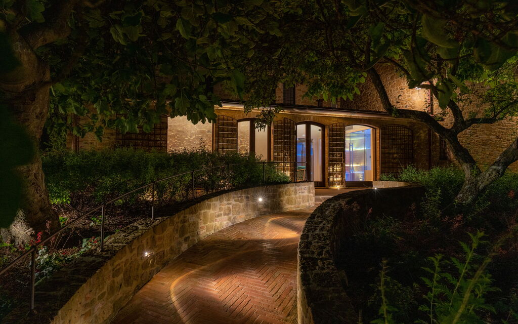 Villa Benedetta: Attività, Benessere, Caratteristiche, Entrata Principale, Estate, Esterni, Giardino, Piscina, Primavera