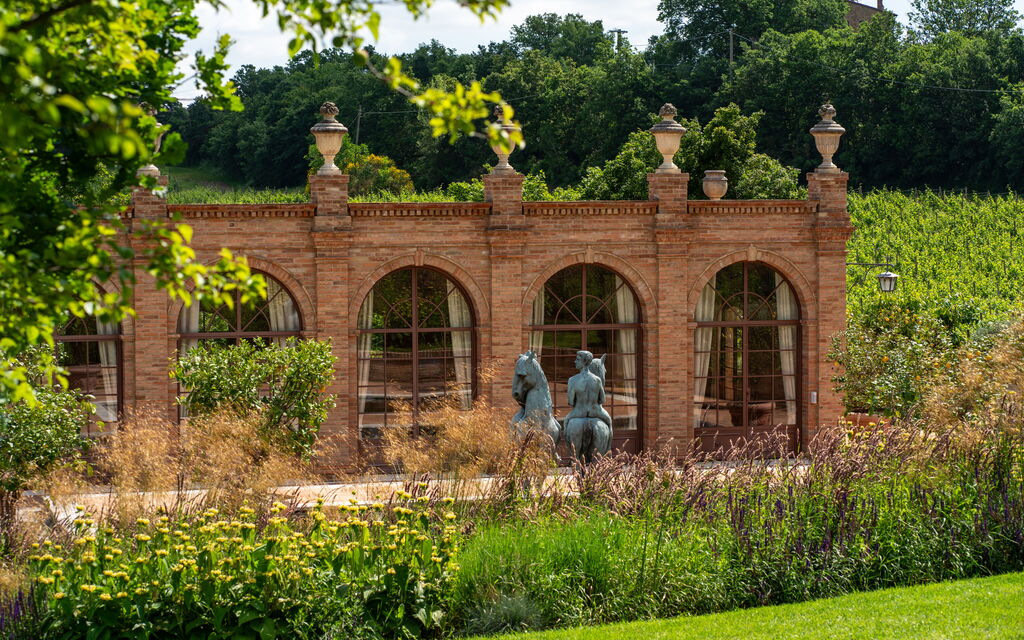 Villa Benedetta: Attività, Benessere, Caratteristiche, Entrata Principale, Estate, Esterni, Giardino, Piscina, Primavera