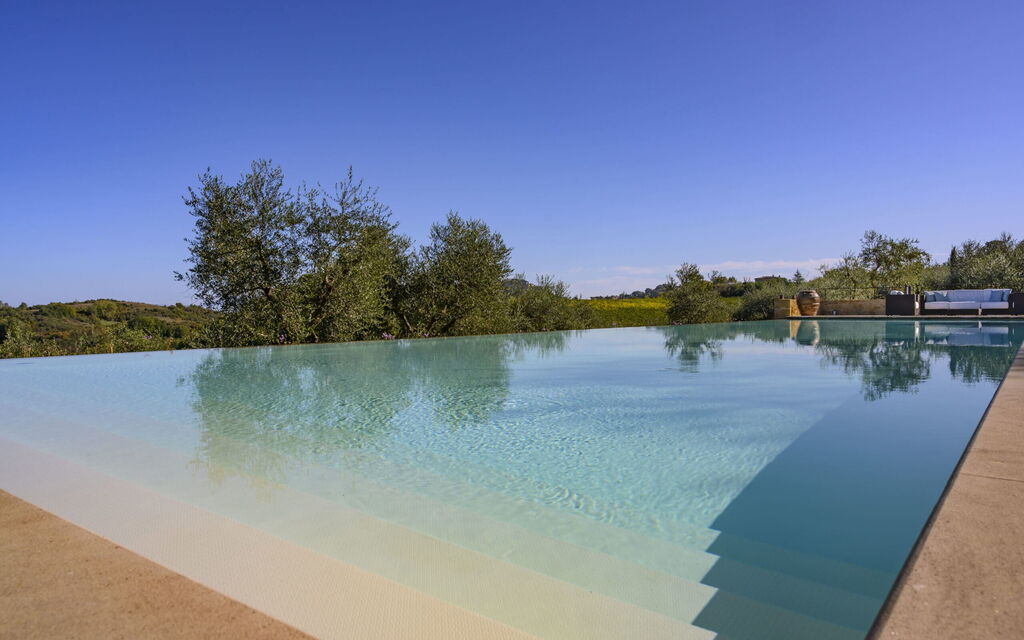 Villa Benedetta: Attività, Benessere, Caratteristiche, Entrata Principale, Estate, Esterni, Giardino, Piscina, Primavera