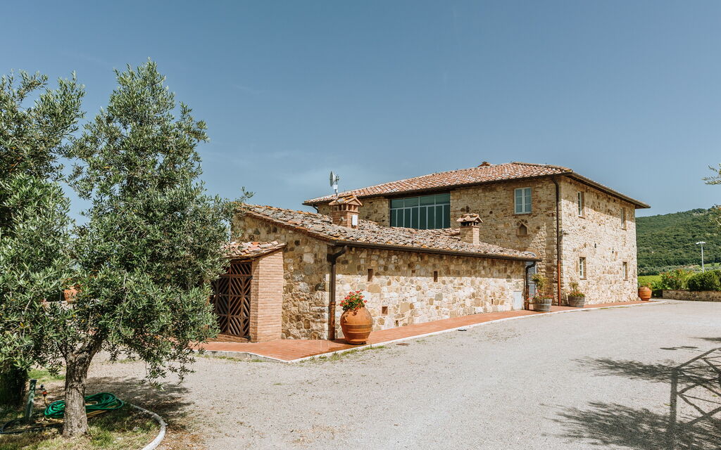 Villa Riello: Activities, Amenities, Balcony / Terrace / Patio, Building Exterior, Facilities, Garden, Kitchen, Main Entrance, Pool, Scenic View, Spring, Summer, Wellness