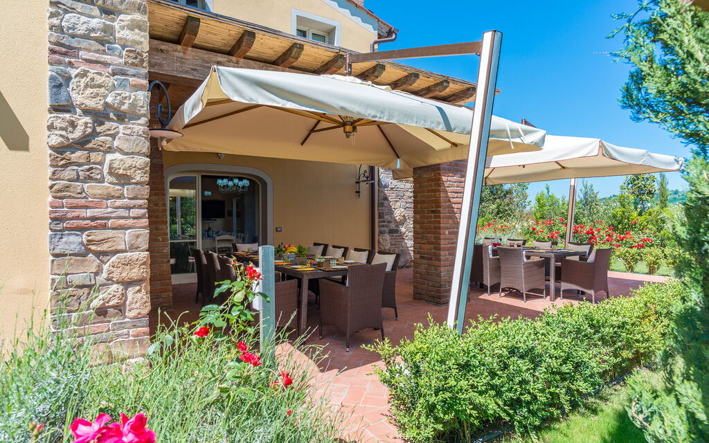 Villa San Gerbero 21: Building Exterior, Food, Hot Tub, Kitchen, Outdoor, Pool, Spring, Summer, Wellness