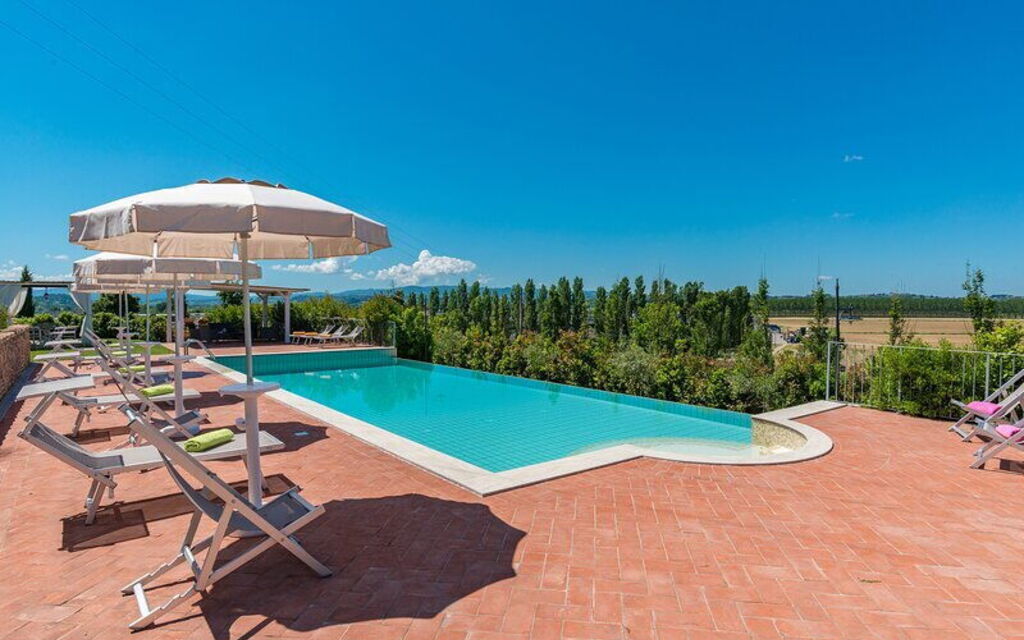 Villa San Gerbero 21: Building Exterior, Food, Hot Tub, Kitchen, Outdoor, Pool, Spring, Summer, Wellness
