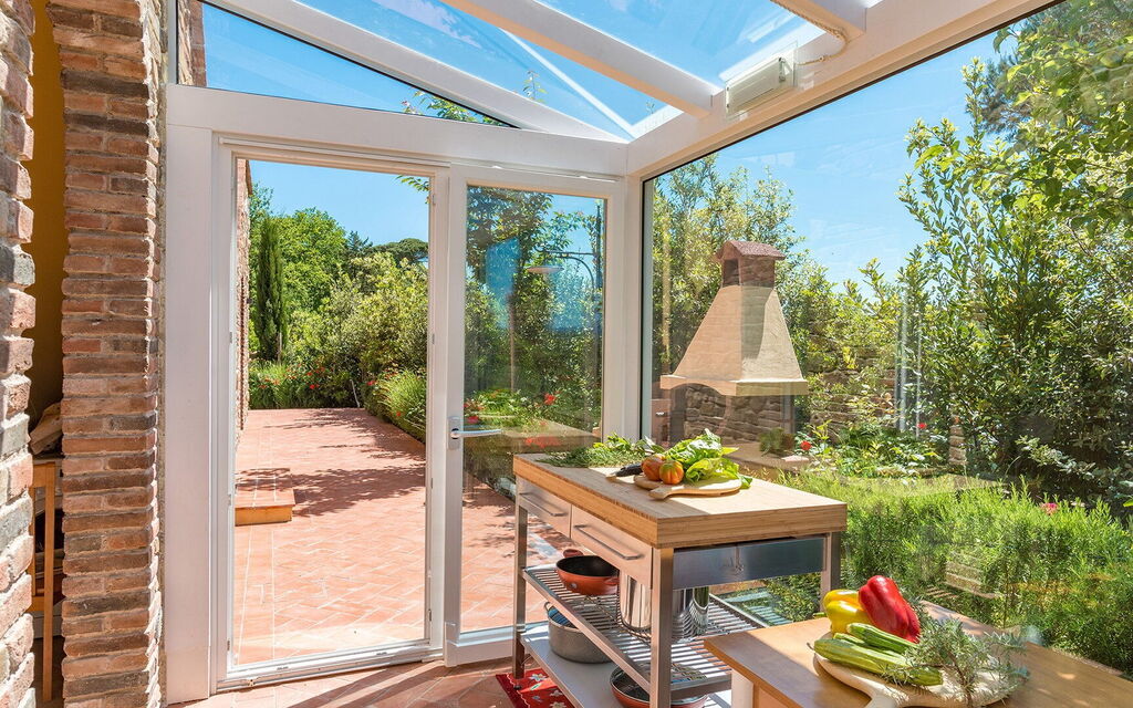 Villa San Gerbero 21: Building Exterior, Food, Hot Tub, Kitchen, Outdoor, Pool, Spring, Summer, Wellness