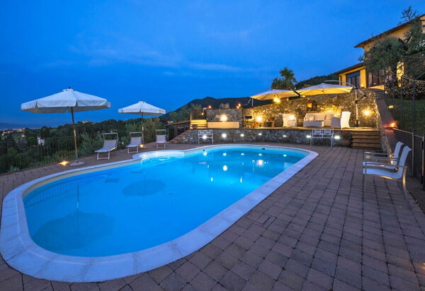 Villa Sole Di Toscana: Attività, Balcone / Terrazza / Patio, Benessere, Caratteristiche, Estate, Esterni, Piscina, Primavera, Servizi