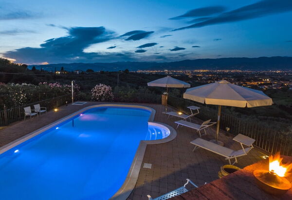 Villa Sole Di Toscana: Attività, Balcone / Terrazza / Patio, Benessere, Caratteristiche, Estate, Esterni, Piscina, Primavera, Servizi