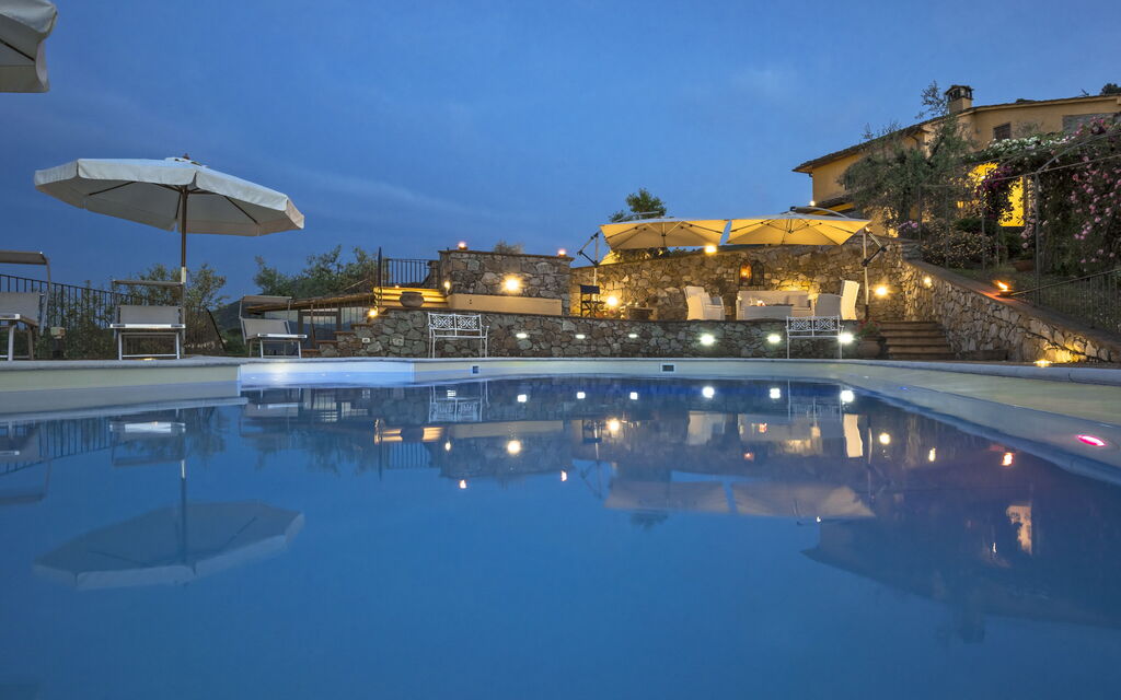 Villa Sole Di Toscana: Attività, Balcone / Terrazza / Patio, Benessere, Caratteristiche, Estate, Esterni, Piscina, Primavera, Servizi