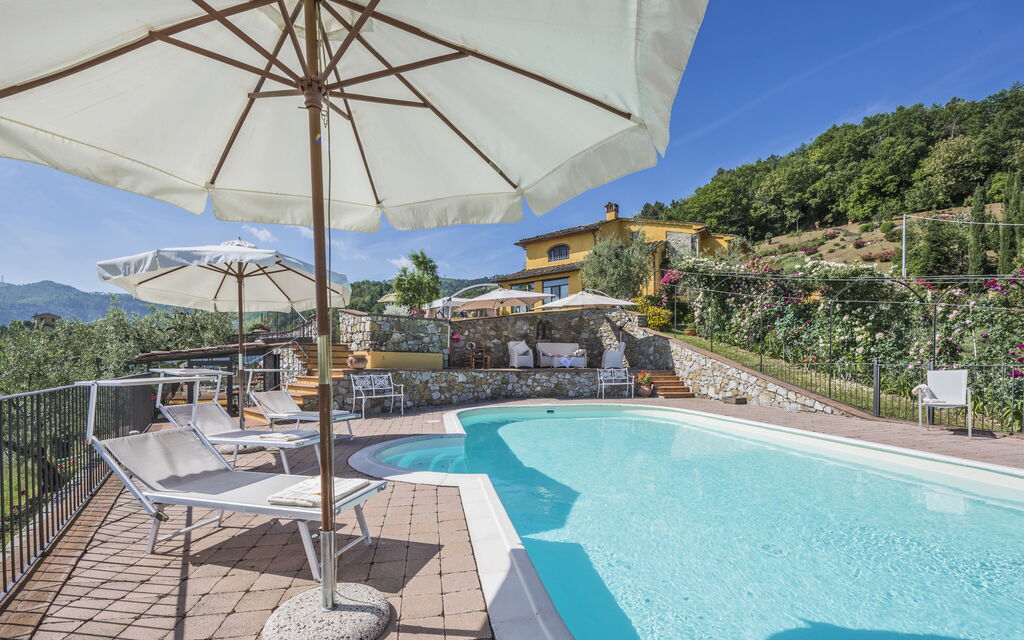 Villa Sole Di Toscana: Attività, Balcone / Terrazza / Patio, Benessere, Caratteristiche, Estate, Esterni, Piscina, Primavera, Servizi