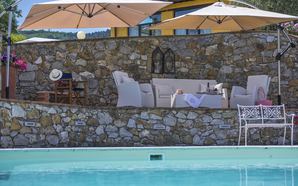 Villa Sole Di Toscana: Attività, Balcone / Terrazza / Patio, Benessere, Caratteristiche, Estate, Esterni, Piscina, Primavera, Servizi
