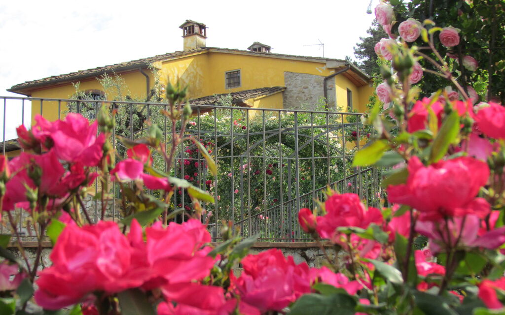 Villa Sole Di Toscana: Attività, Balcone / Terrazza / Patio, Benessere, Caratteristiche, Estate, Esterni, Piscina, Primavera, Servizi