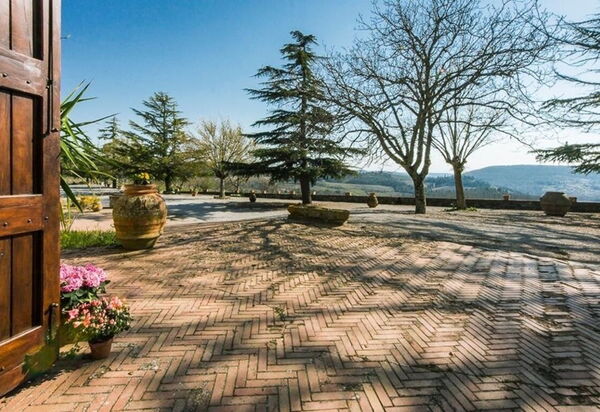 Villa Ghirlanda: Activities, Amenities, Garden, Outdoor, Pool, Spring, Summer