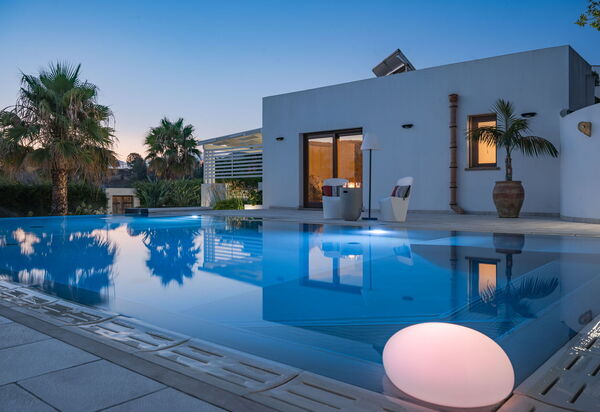 Villa Trepida: Activities, Amenities, Balcony / Terrace / Patio, Building Exterior, Garden, Main Entrance, Spring, Summer