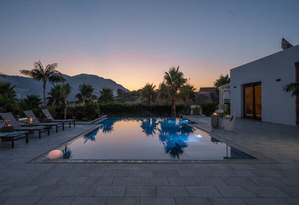 Villa Trepida: Activities, Amenities, Balcony / Terrace / Patio, Building Exterior, Garden, Main Entrance, Spring, Summer