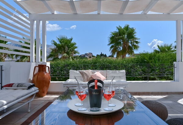 Villa Trepida: Activities, Amenities, Balcony / Terrace / Patio, Building Exterior, Garden, Main Entrance, Spring, Summer