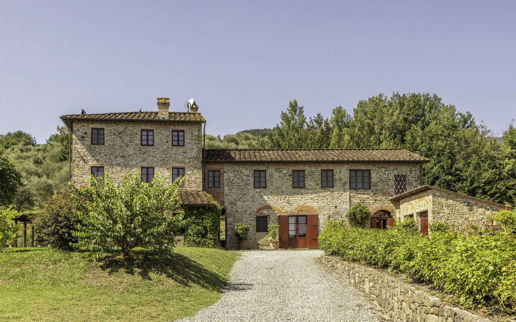 Villa Venere 12: Activities, Amenities, Building Exterior, Garden, Pool, Spring, Summer, Wellness