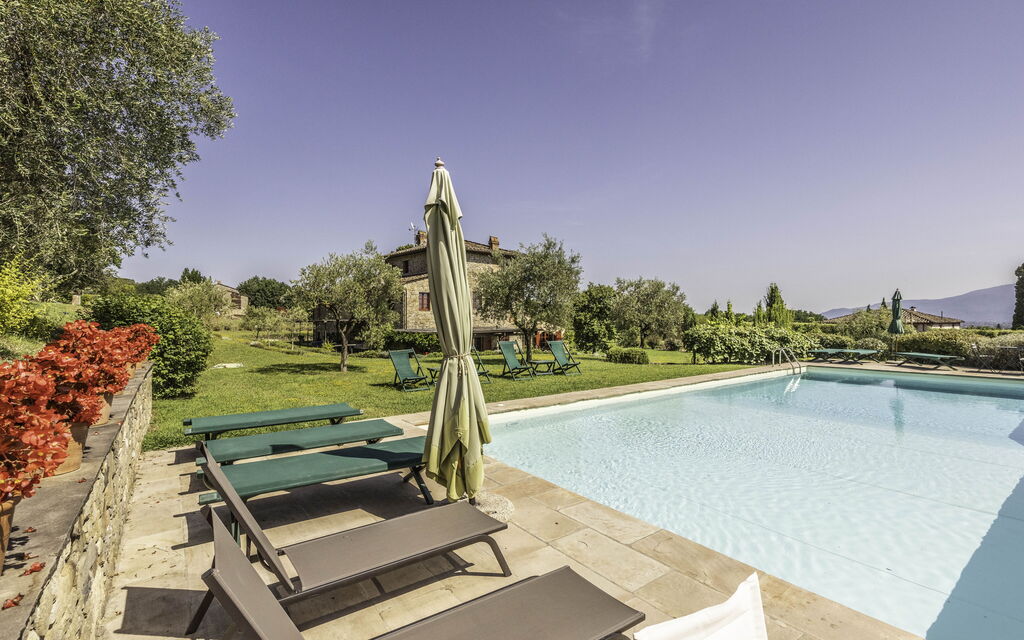 Villa Venere 12: Activities, Amenities, Building Exterior, Garden, Pool, Spring, Summer, Wellness