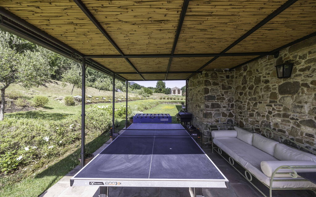 Villa Venere 12: Activities, Amenities, Building Exterior, Garden, Pool, Spring, Summer, Wellness