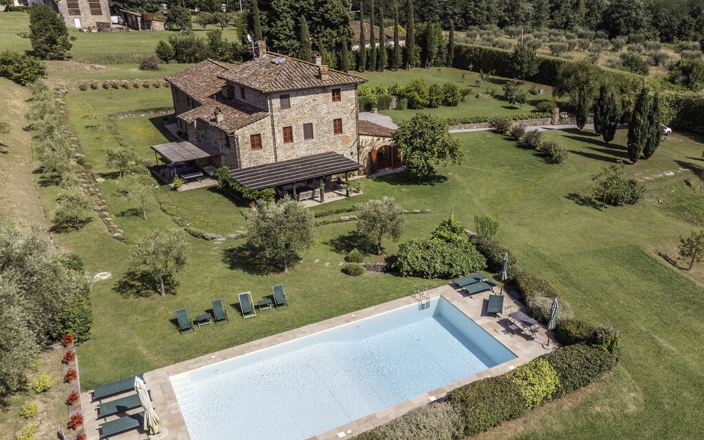 Villa Venere 12: Activities, Amenities, Building Exterior, Garden, Pool, Spring, Summer, Wellness