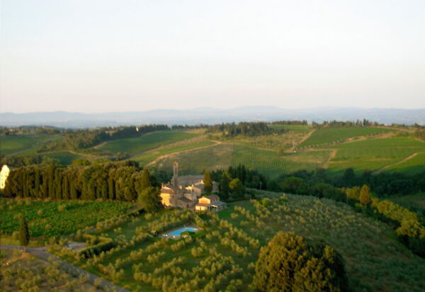 Villa Serena: Amenities, Building Exterior, Main Entrance, Pool, Spring, Summer