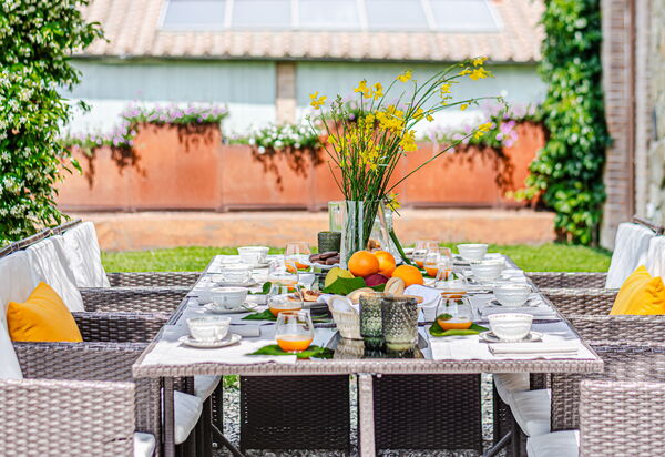 Villa Bolgheri: Attività, Balcone / Terrazza / Patio, Benessere, Caratteristiche, Dettagli della stanza, Entrata Principale, Estate, Esterni, Piscina, Primavera, Vista Panoramica