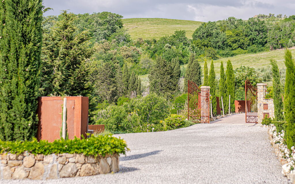 Villa Bolgheri: Attività, Balcone / Terrazza / Patio, Benessere, Caratteristiche, Dettagli della stanza, Entrata Principale, Estate, Esterni, Piscina, Primavera, Vista Panoramica