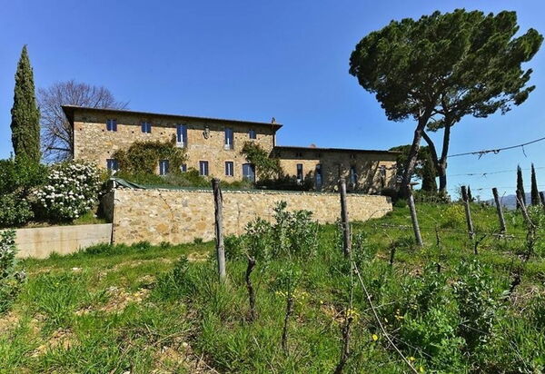 Villa Cerreto: Activities, Building Exterior, Garden, Hot Tub, Pool, Scenic View, Spring, Summer
