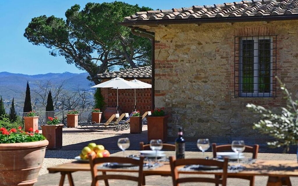 Villa Cerreto: Attività, Estate, Esterni, Giardino, Idromassaggio, Piscina, Primavera, Vista Panoramica