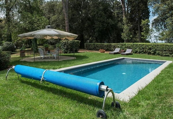 Villa Dante: all'aperto, Balcone / Terrazza / Patio, Caratteristiche, Estate, Esterni, Giardino, Piscina, Primavera