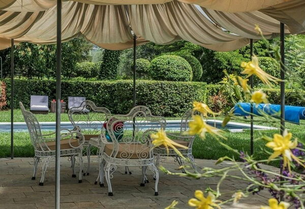 Villa Dante: all'aperto, Balcone / Terrazza / Patio, Caratteristiche, Estate, Esterni, Giardino, Piscina, Primavera