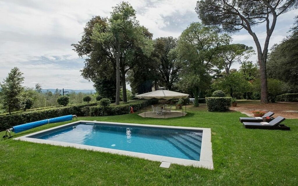 Villa Dante: all'aperto, Balcone / Terrazza / Patio, Caratteristiche, Estate, Esterni, Giardino, Piscina, Primavera