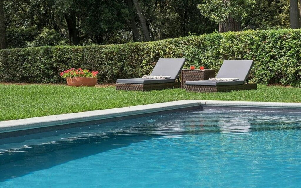 Villa Dante: all'aperto, Balcone / Terrazza / Patio, Caratteristiche, Estate, Esterni, Giardino, Piscina, Primavera