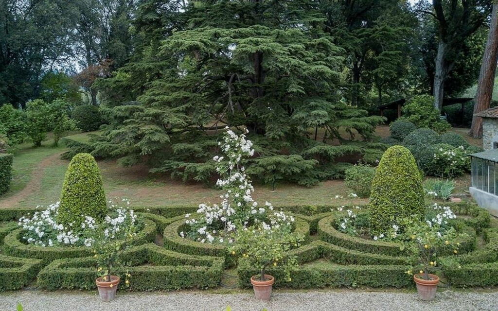 Villa Dante: all'aperto, Balcone / Terrazza / Patio, Caratteristiche, Estate, Esterni, Giardino, Piscina, Primavera