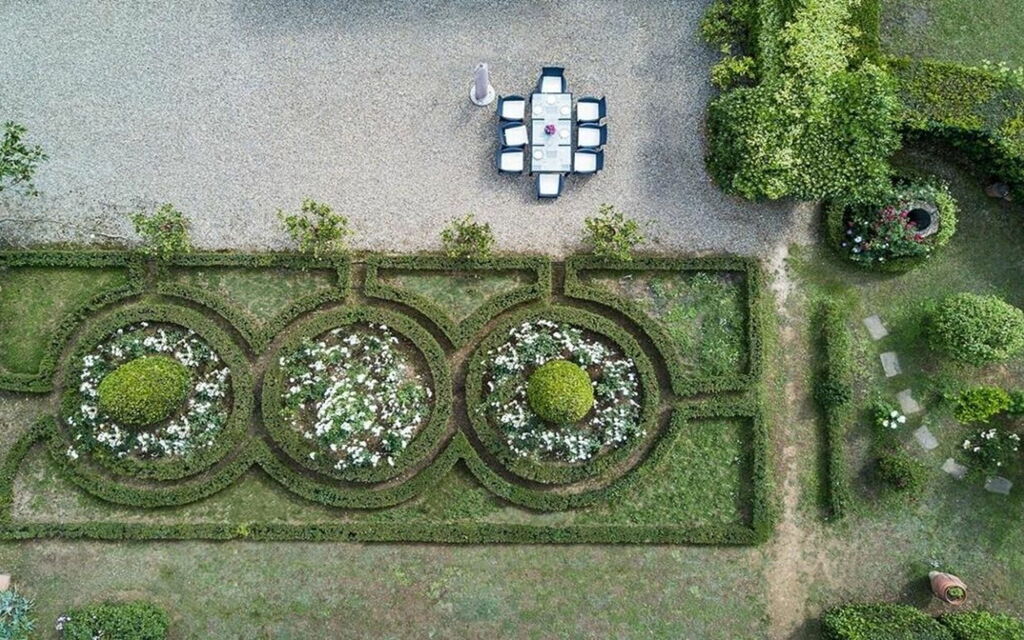 Villa Dante: all'aperto, Balcone / Terrazza / Patio, Caratteristiche, Estate, Esterni, Giardino, Piscina, Primavera