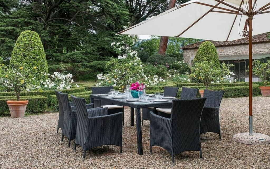 Villa Dante: all'aperto, Balcone / Terrazza / Patio, Caratteristiche, Estate, Esterni, Giardino, Piscina, Primavera