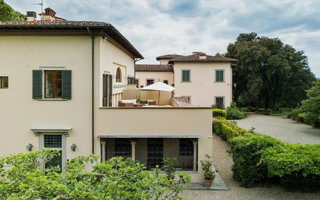 Villa Dante: all'aperto, Balcone / Terrazza / Patio, Caratteristiche, Estate, Esterni, Giardino, Piscina, Primavera