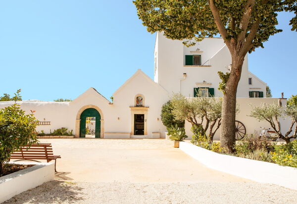 Masseria Del Saliceto: Building Exterior, Facilities, Outdoor, Spring, Summer