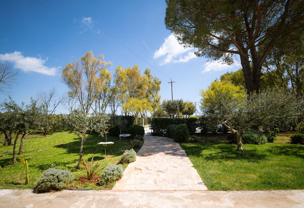 Masseria Del Saliceto: Building Exterior, Facilities, Outdoor, Spring, Summer