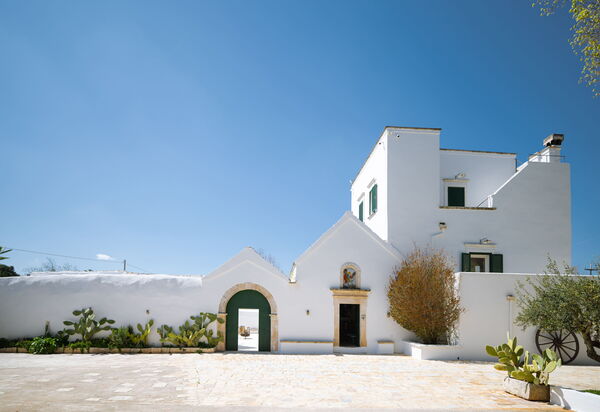 Masseria Del Saliceto: Building Exterior, Facilities, Outdoor, Spring, Summer