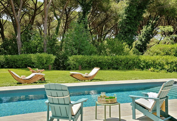 Villa Verde Beach: all'aperto, Attività, Caratteristiche, Cucina, Dettagli della stanza, Entrata Principale, Estate, Esterni, Giardino, Piscina, Primavera, Servizi