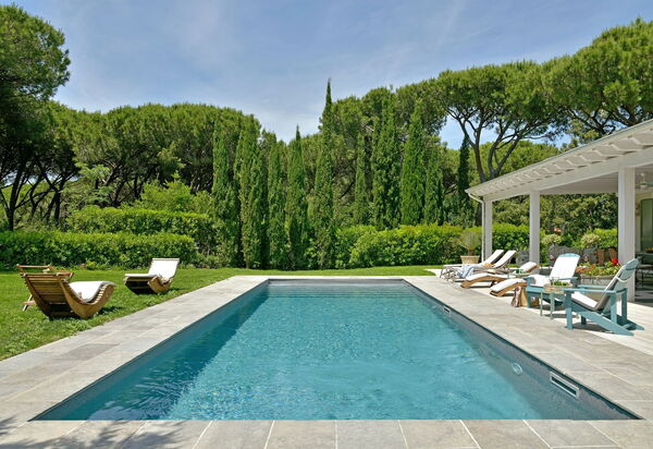 Villa Verde Beach: all'aperto, Attività, Caratteristiche, Cucina, Dettagli della stanza, Entrata Principale, Estate, Esterni, Giardino, Piscina, Primavera, Servizi