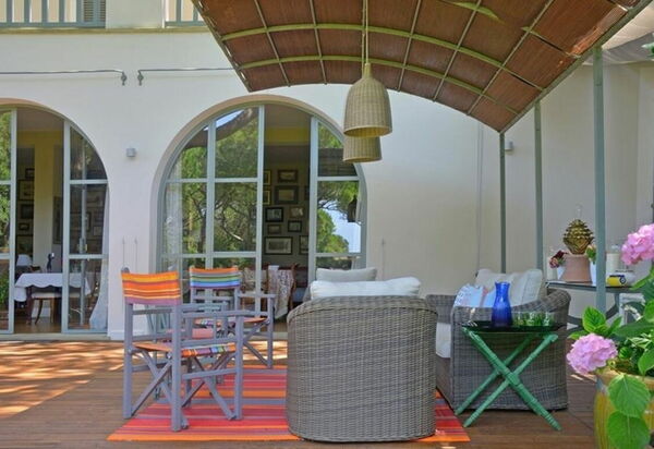 Villa Bibbona: all'aperto, Balcone / Terrazza / Patio, Estate, Esterni, Giardino, Piscina, Primavera