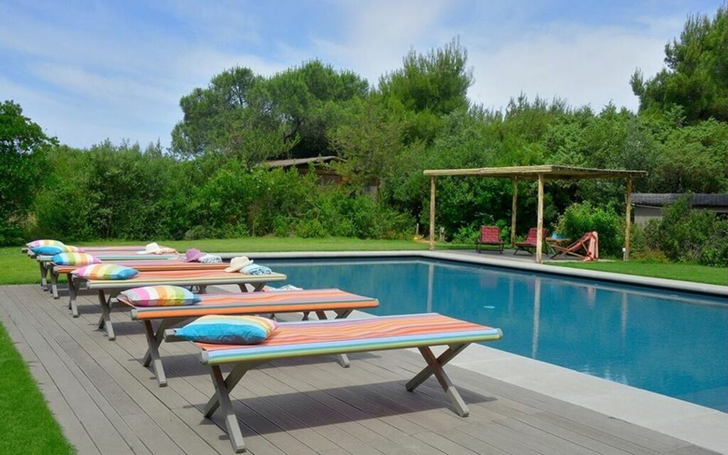 Villa Bibbona: all'aperto, Balcone / Terrazza / Patio, Estate, Esterni, Giardino, Piscina, Primavera