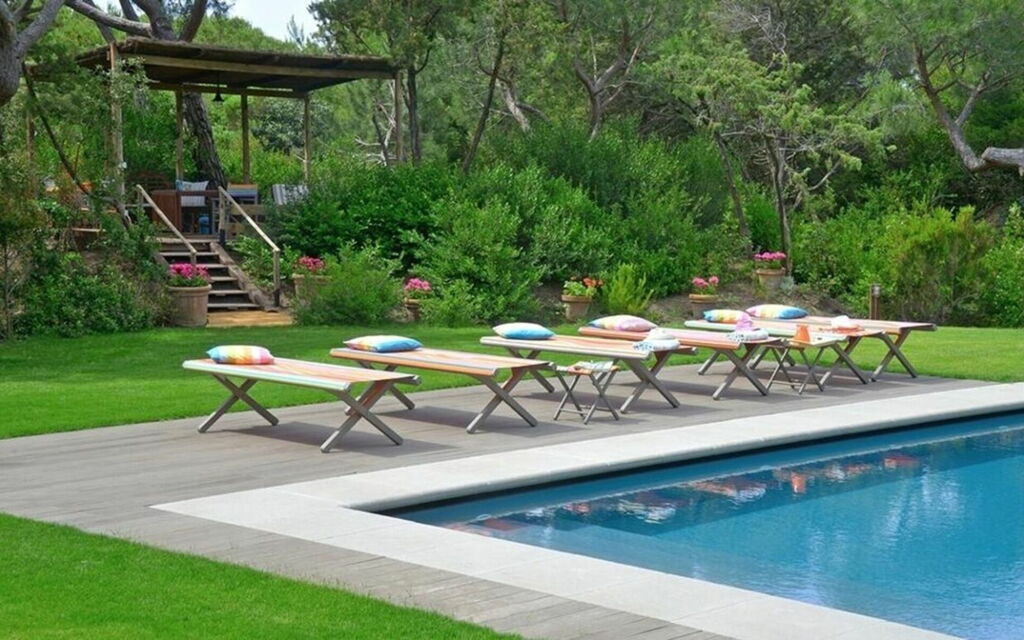 Villa Bibbona: all'aperto, Balcone / Terrazza / Patio, Estate, Esterni, Giardino, Piscina, Primavera