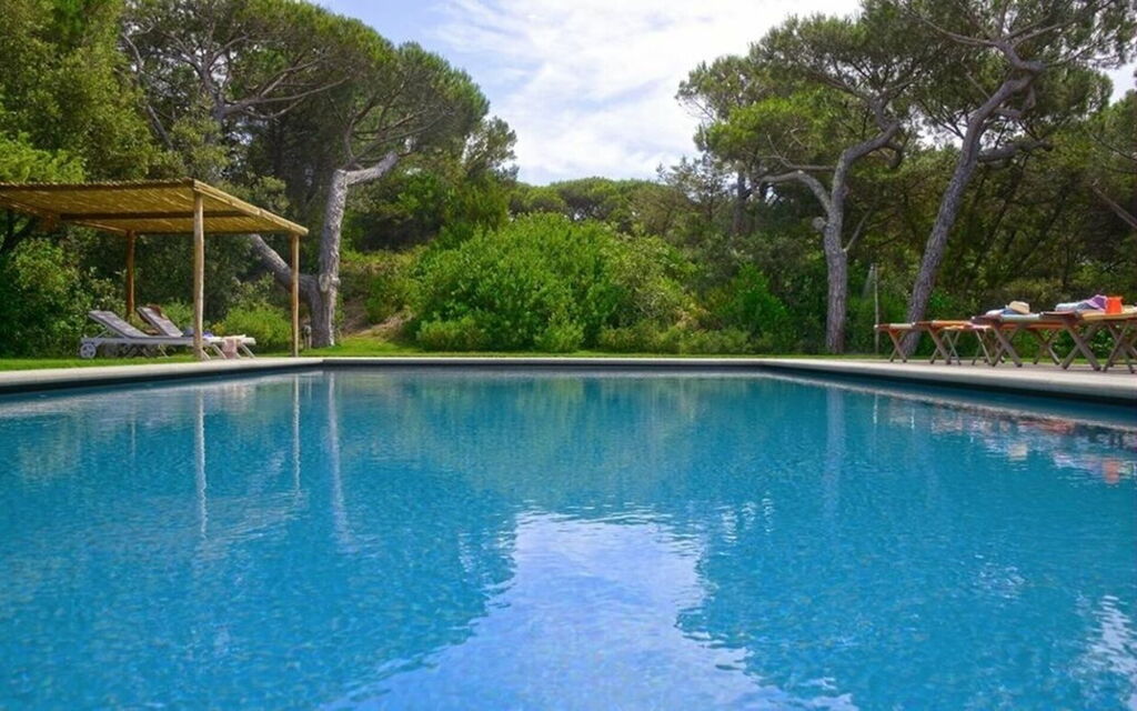 Villa Bibbona: all'aperto, Balcone / Terrazza / Patio, Estate, Esterni, Giardino, Piscina, Primavera